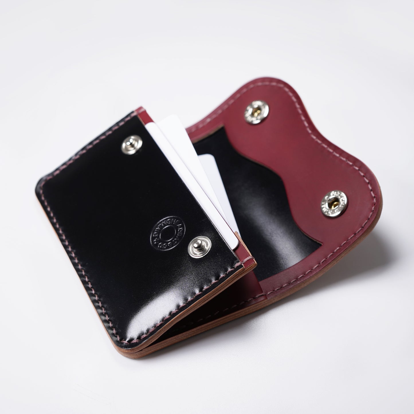 Effects Bakery ベーグル コードバンミニ財布11075(ブラック/マットガーネットリバースライラックステッチ)