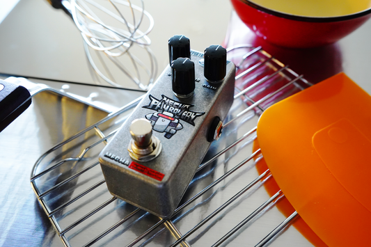 【ペダル5個以上ご購入でバッグ付属】【初回限定生産】 Effects Bakery MECHA-PAN BAKERY Series MECHA-CROISSANT DISTORTION NAKED EDITION